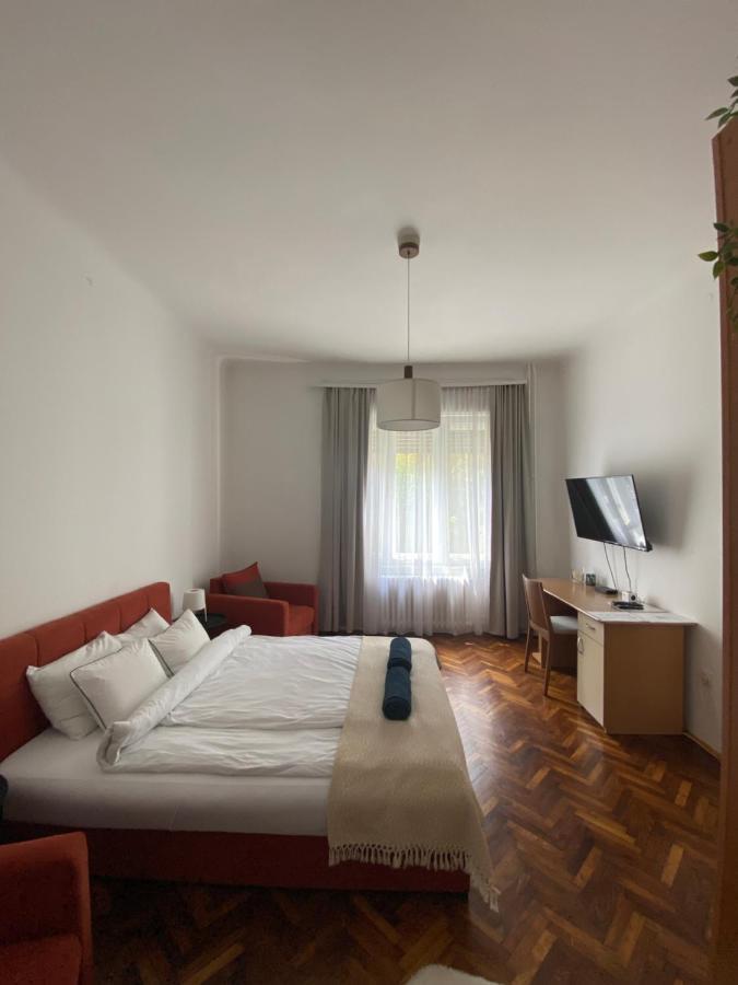 Flora Apartment Novi Sad Ngoại thất bức ảnh